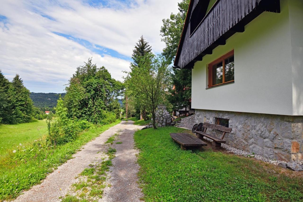 Forest House Vila Vrhnika Exterior foto